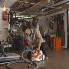 Lucia objaví v garáži nečakané prekvapenie.