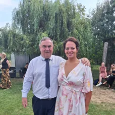 Zuzka s Edkom vydali najstaršiu dcéru Zuzanu a vychutnali si krásnu svadbu.