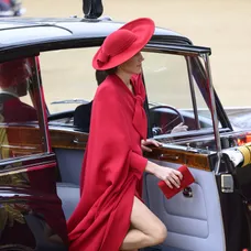 Princezná z Walesu odhalila svoje krásne nohy