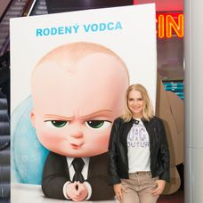 Herečka Zuzka Vačková, Baby šéf premiéra