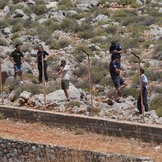 Na gréckom ostrove Symi našli telo nezvestného britského moderátora Mosleyho