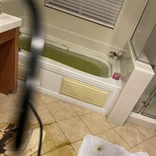 Zábery z miesta, kde prišiel o život Aaron Carter - len pre silné povahy