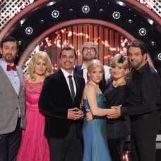 Moderátori šou Zedz Kredenc