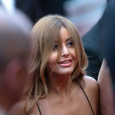 Nikola Weiterová predcvičuje 