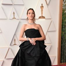 Maddie Ziegler na 94. ročníku Oscarov v Dolby Theatre, Los Angeles