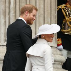 Meghan Markle a princ Harry na oslavách platinového jubilea kráľovnej