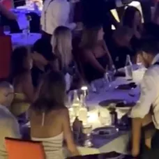 Leonardo DiCaprio v nočnom klube