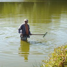 Namočiť sa musel aj Matej Landl