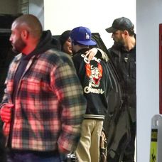 Kendall a Bad Bunny v objatí