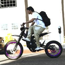 Syn Angeliny Jolie a Brada Pitta mal nehodu