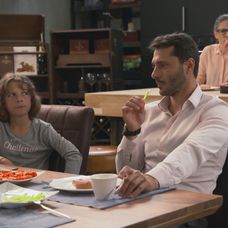 Alex si je svojím plánom istý.