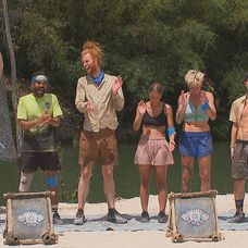 Pirát využil príležitosť, aby priamo z ostrova zablahoželal manželke Janke k narodeninám.