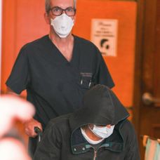 Brad Pitt na vozíku