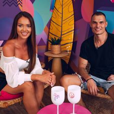 Gabriela a Martin v Beach Hut