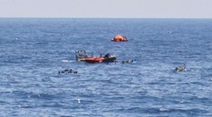 Prevrátenie lode s migrantmi pri Líbyi si mohlo vyžiadať vyše 200 mŕtvych