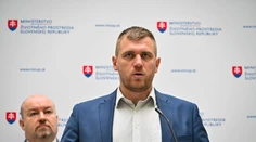 Kuffa tvrdí, že žiaden zákon porušený nebol. Prípadom sa už zaoberá Slovenská inšpekcia životného prostredia