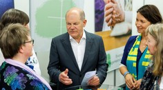 Scholz plánuje rokovanie s Putinom. Chce ho vyzvať, aby stiahol vojská