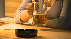 Syn udal opitú matku. Pomohol jej alebo ju surovo podrazil?