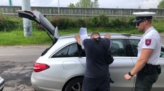 Vodič z Bratislavy obvinil spolujazdkyňu z užitia drog, tá nabonzovala aj jeho