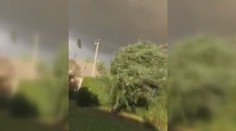 Obec na východe Slovenska zdevastovalo tornádo 2. stupňa. Pozrite si dychberúce zábery