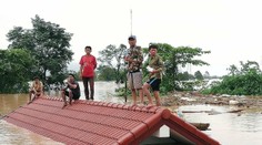 Po pretrhnutí hrádze v Laose pokračuje pátranie po 131 nezvestných