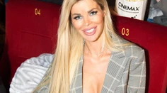 Kucherenko na premiére: Fotografovi neunikol sexy detail v jej výstrihu
