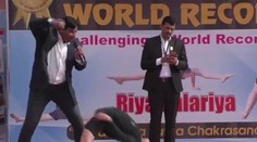 VIDEO: Len 11-ročné dievča popiera zákony fyziky. Prekonalo rekord v najťažšej pozícii jogy