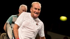 Austrálsky tenis smúti. Zomrel trojnásobný grandslamový šampión McNamara