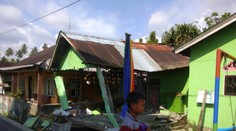 Po zemetrasení prišla trojmetrová cunami. V plnej sile zasiahla ostrov Sulawesi