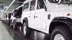 Jaguar Land Rover bude v prvých kolách naberať iba Slovákov