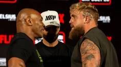 Súboj legendy a influencera sa odkladá. Mike Tyson a Jake Paul sa proti sebe v ringu v júli nepostavia