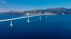 Vďaka novému mostu už do Dubrovníka nemusíte jazdiť cez Bosnu. Ak si však nedáte pozor, rýchlo prídete o 50 eur
