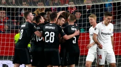 Slavia dala po Stochovom rohu najsmiešnejší gól večera. Strelec Král nechápal, čo sa stalo