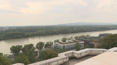 Les pod oknami poslancov je v ohrození