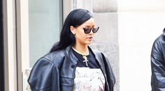 Rihanna v netradičných topánkach od Blahnika. Za toto dala 4 000?!