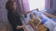 Počuje, otáča očami i hlavou, no viac nedokáže. Patrik je po zásahu bleskom v bdelej kóme