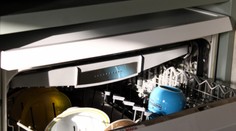 Umývačka riadu sa neoplatí každému. Kedy je lacnejšie umývať riad v rukách?