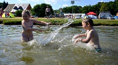 Teploty nebudú extrémne ako po minulé dni, o pár stupňov sa ochladí