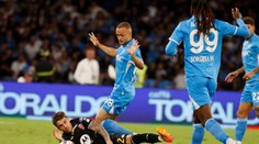 Lobotka režíroval výhru, Neapol je späť na čele. Suslov sa nechal vylúčiť, jeho Verona zakopla s nováčikom