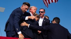 Súhrn udalostí: Čo zatiaľ vieme o atentáte na Donalda Trumpa