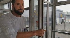 Je podozrivý z lustrácie Kuciaka, v zbore však skončiť nemôže. Vorobjova chráni zákon