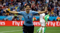 Suárez bude možno trénovať. Ponúkli mu "futbalový" azyl