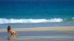 Víkend bude v populárnej dovolenkovej destinácii náročný. Úrady varujú pred extrémnym rizikom UV žiarenia