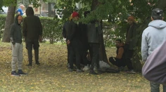Prvé následky pre kontroly na hraniciach. Začínajú sa koncentrovať väčšie skupiny migrantov