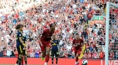 Liverpool suverénne zdolal Arsenal a zostáva stopercentný