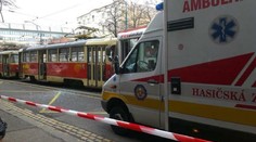 Bratislava: V Dúbravke električka ťažko zranila 22-ročnú ženu