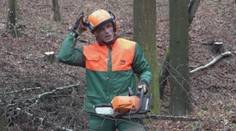 Najskôr tetovanie, potom boj proti celibátu. Suspendovaný kňaz prežil turbulentný rok