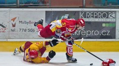 Traja hokejisti Hradca Králové museli ísť po testoch na koronavírus do karantény