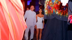 Módny svet prišiel o velikána: Stál za šokujúcimi róbami Beyoncé či Kardashianky