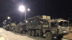 Vojenský konvoj, zrejme obranný systém Patriot, je už na Slovensku